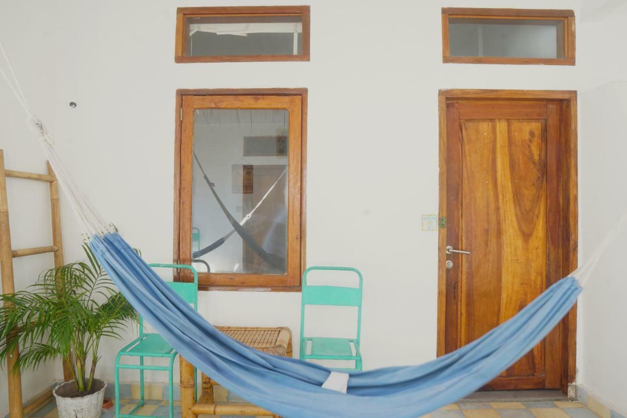 A Pousada La Favela Gili Trawangan Exterior foto