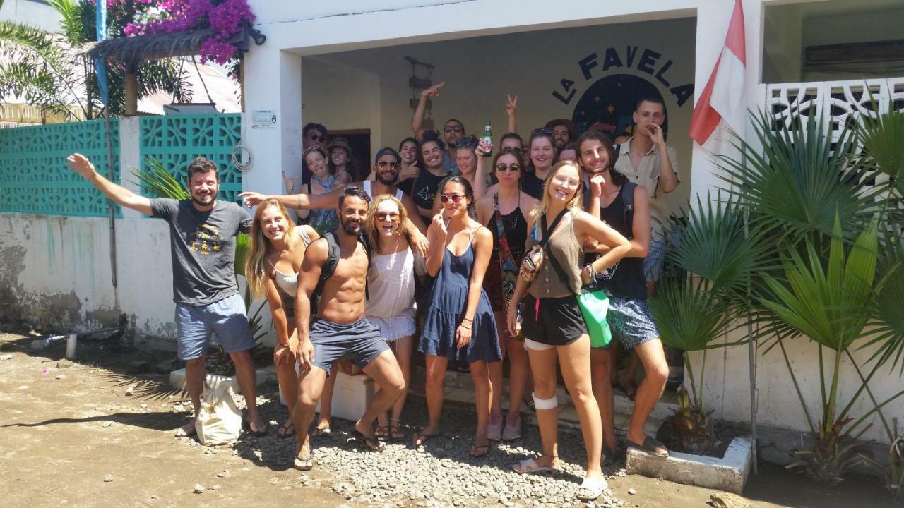 A Pousada La Favela Gili Trawangan Exterior foto